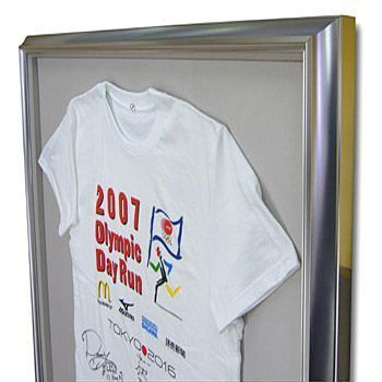 サイン入りTシャツ