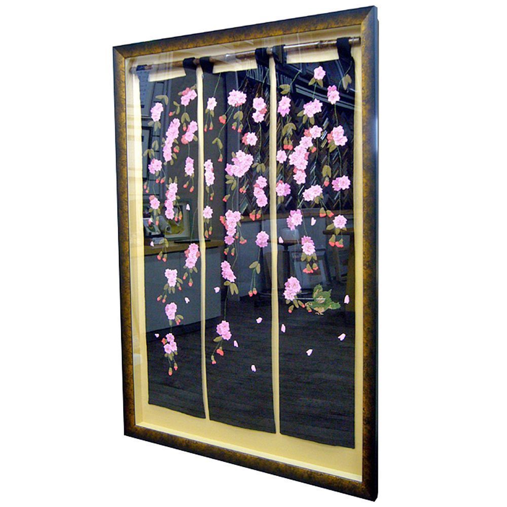 手芸品のノレン