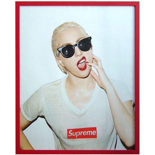Supreme ポスター