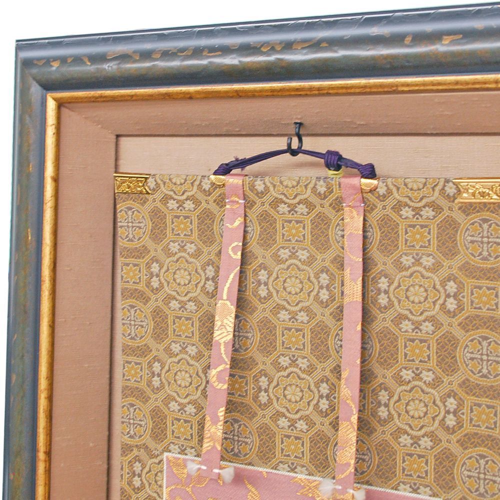 ミニ掛け軸を額縁に