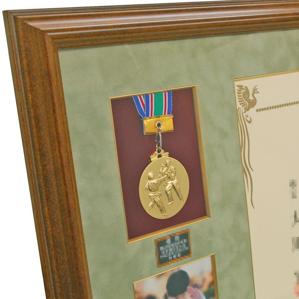 空手大会 メダルと賞状