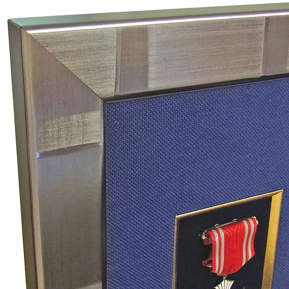 赤十字金色有功章