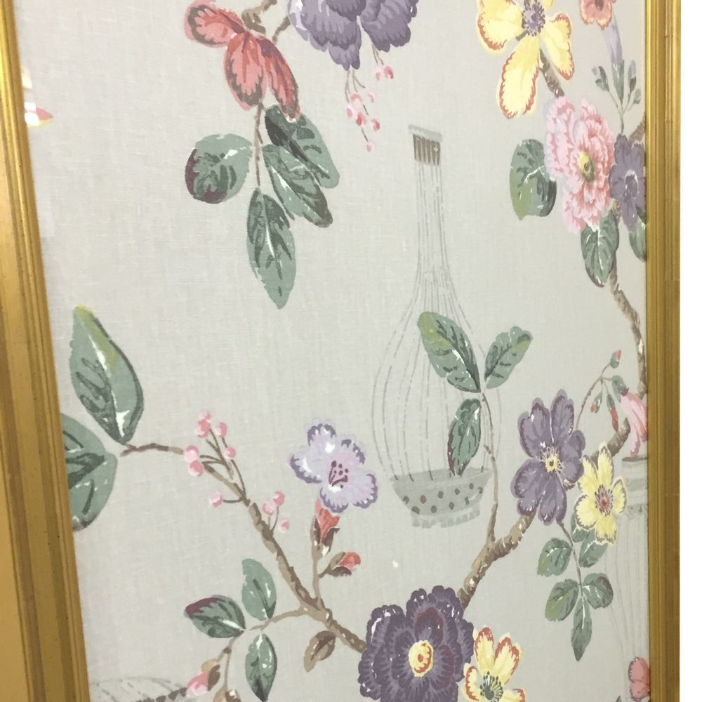 額装実例3 花柄の布地