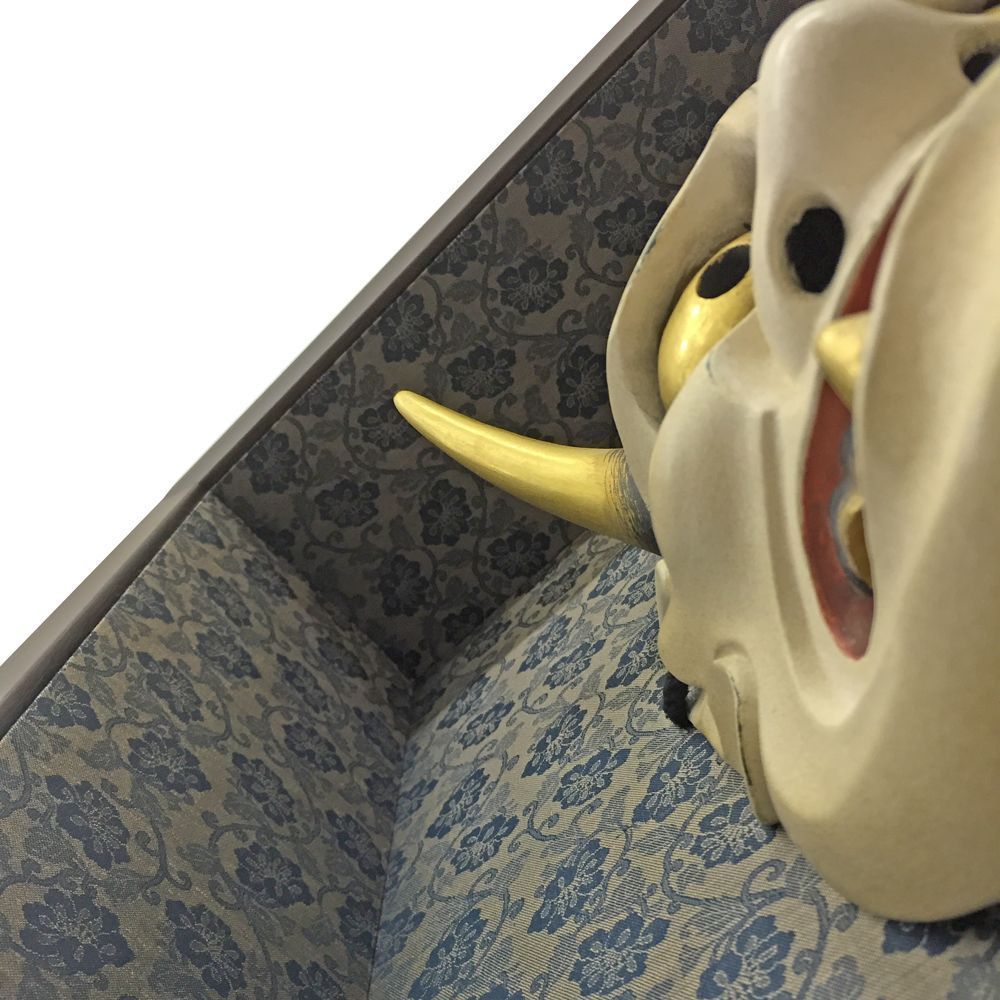 お面 般若とおかめ