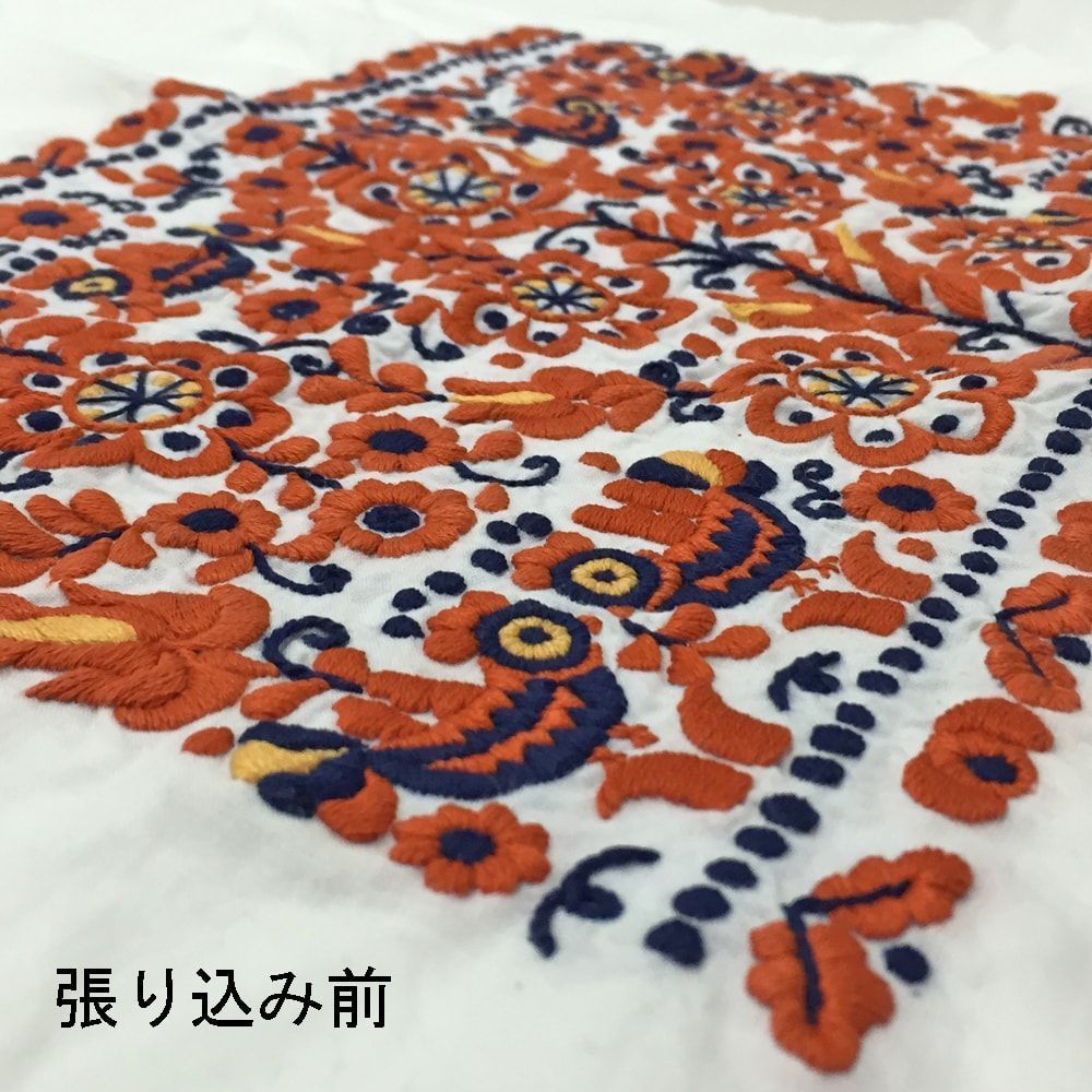 額装実例6 立体感のある刺繍作品