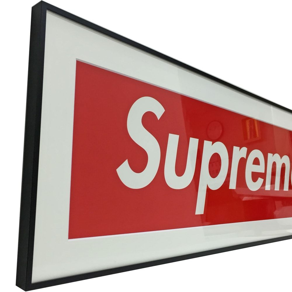 額装実例5 Supreme ステッカー