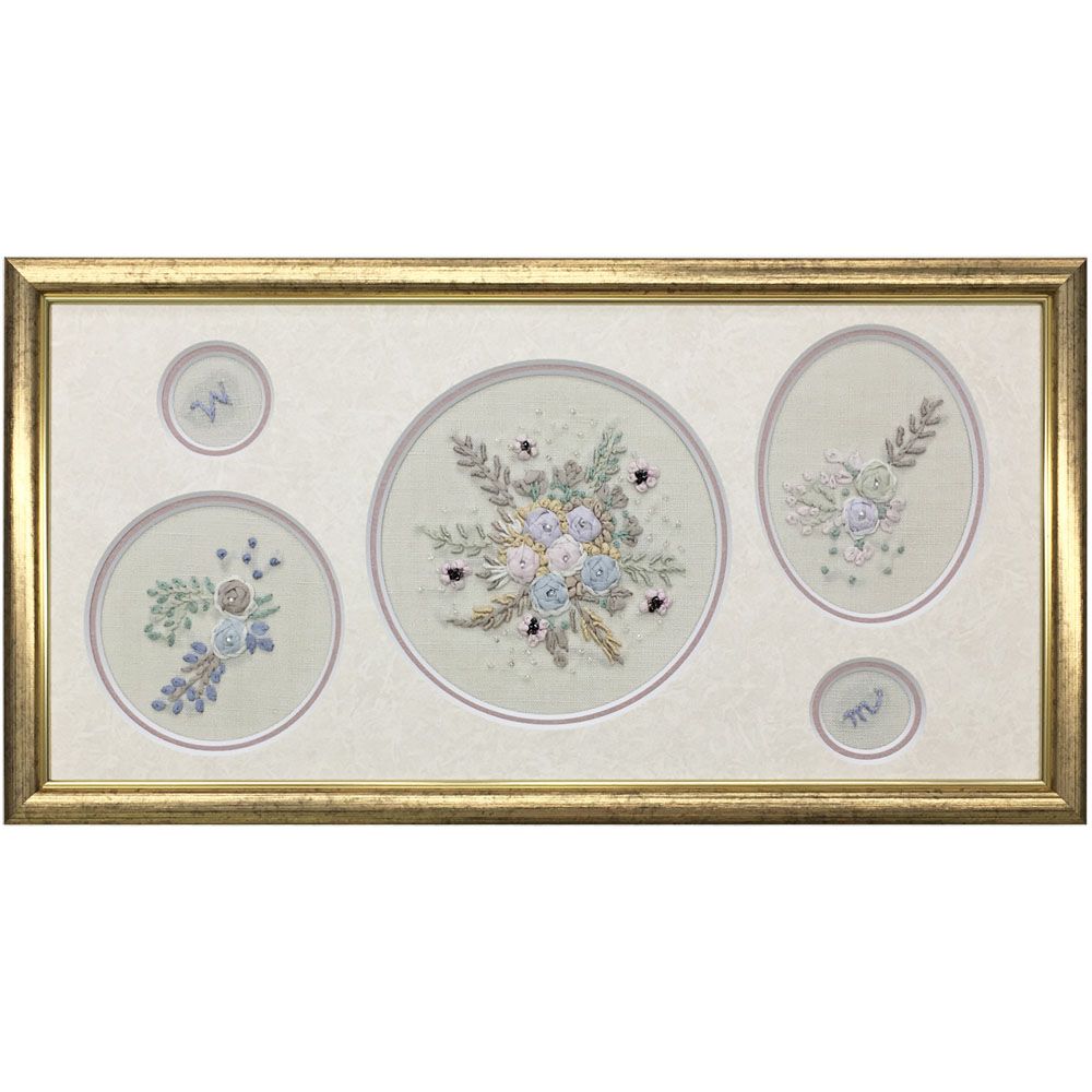 クッションカバーの刺繍