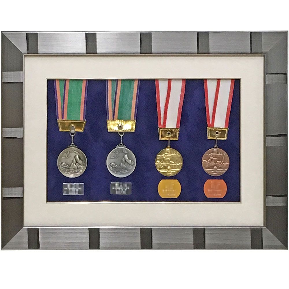 水泳大会のメダル