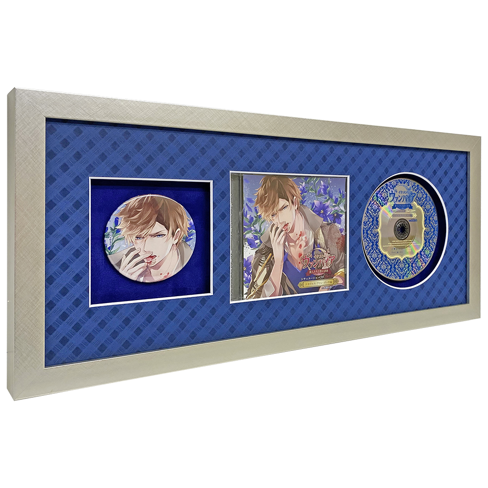 額装実例2 CDジャケットとCD 缶バッジ