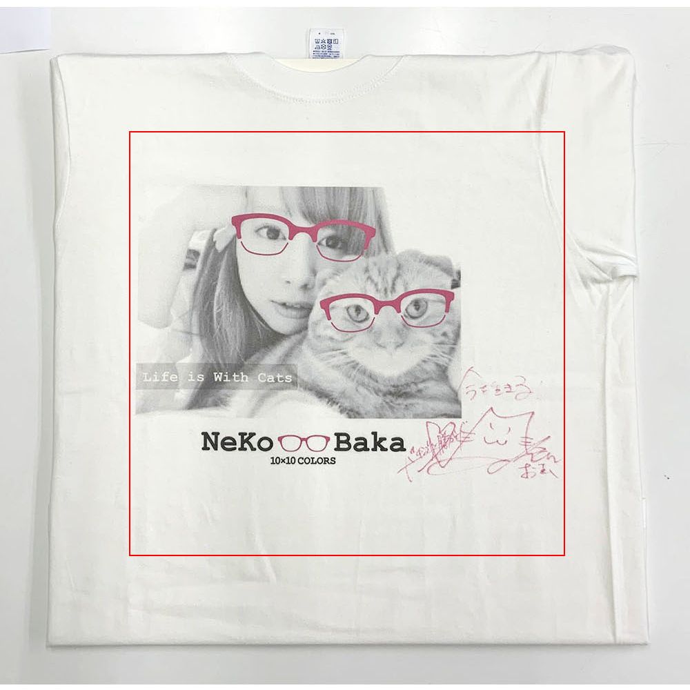 額装実例8 サインTシャツ 折り畳んで