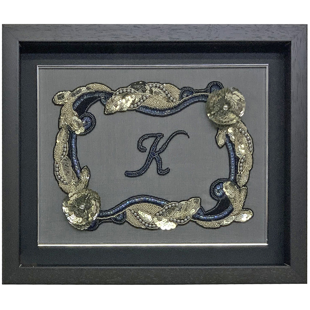 シルク地のビーズ刺繍