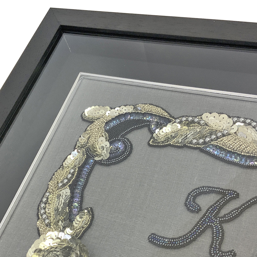 額装実例3 シルク地のビーズ刺繍