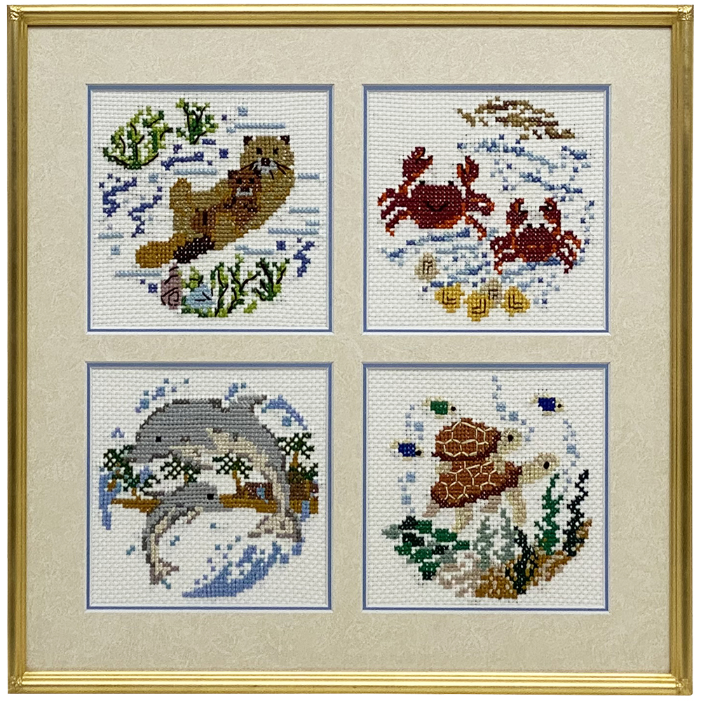 ミニ刺繍を4つ一緒に