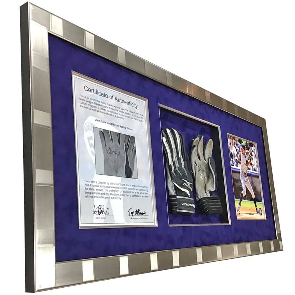 イチローのグローブと写真