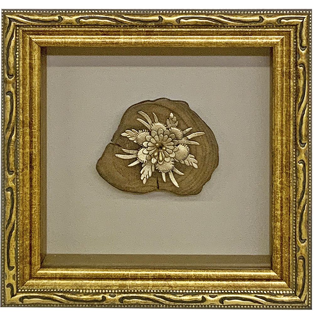 形見分けのブローチ