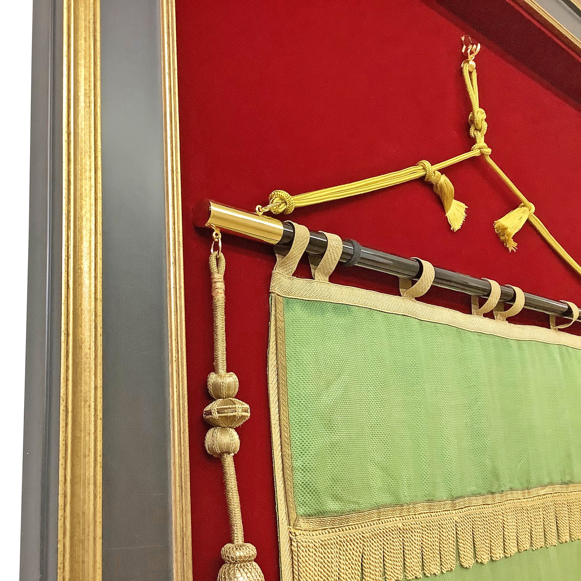 額装実例5 社旗(社章旗) 水道機工株式会社様