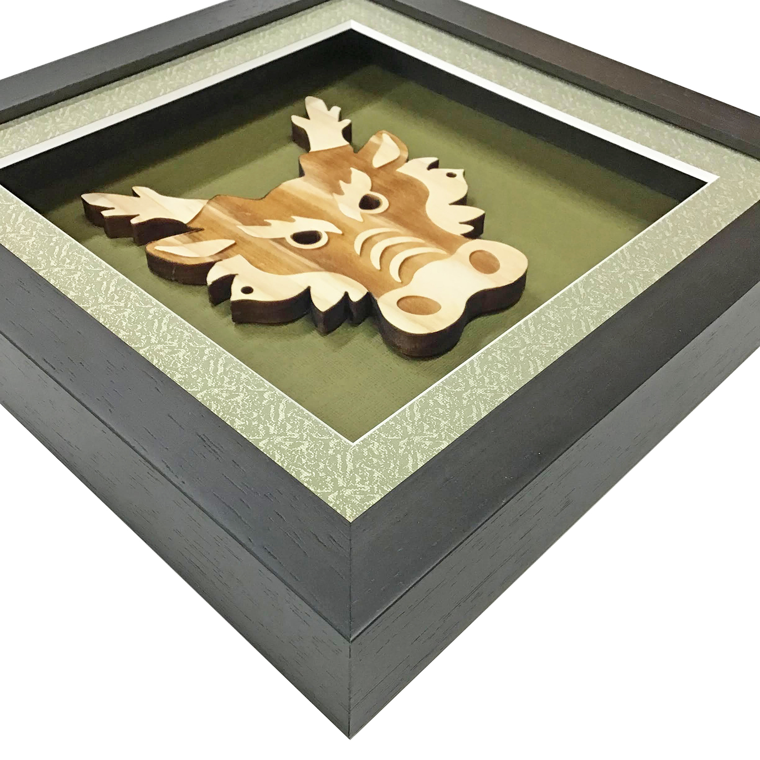 レーザー彫りの竜