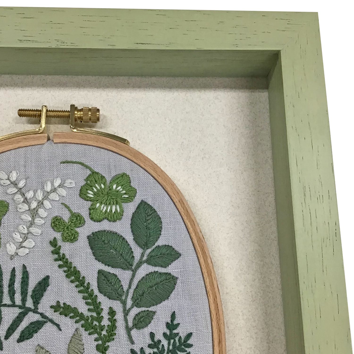 枠付き刺しゅう