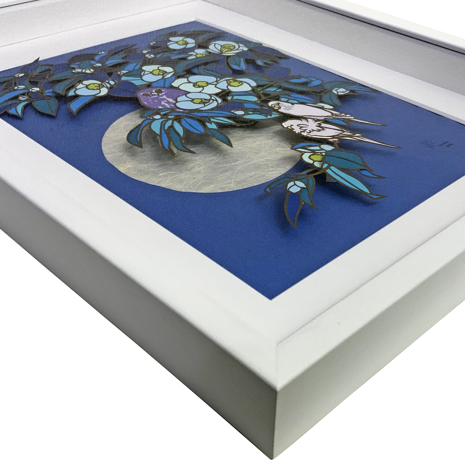 重ね切絵　鳥と椿