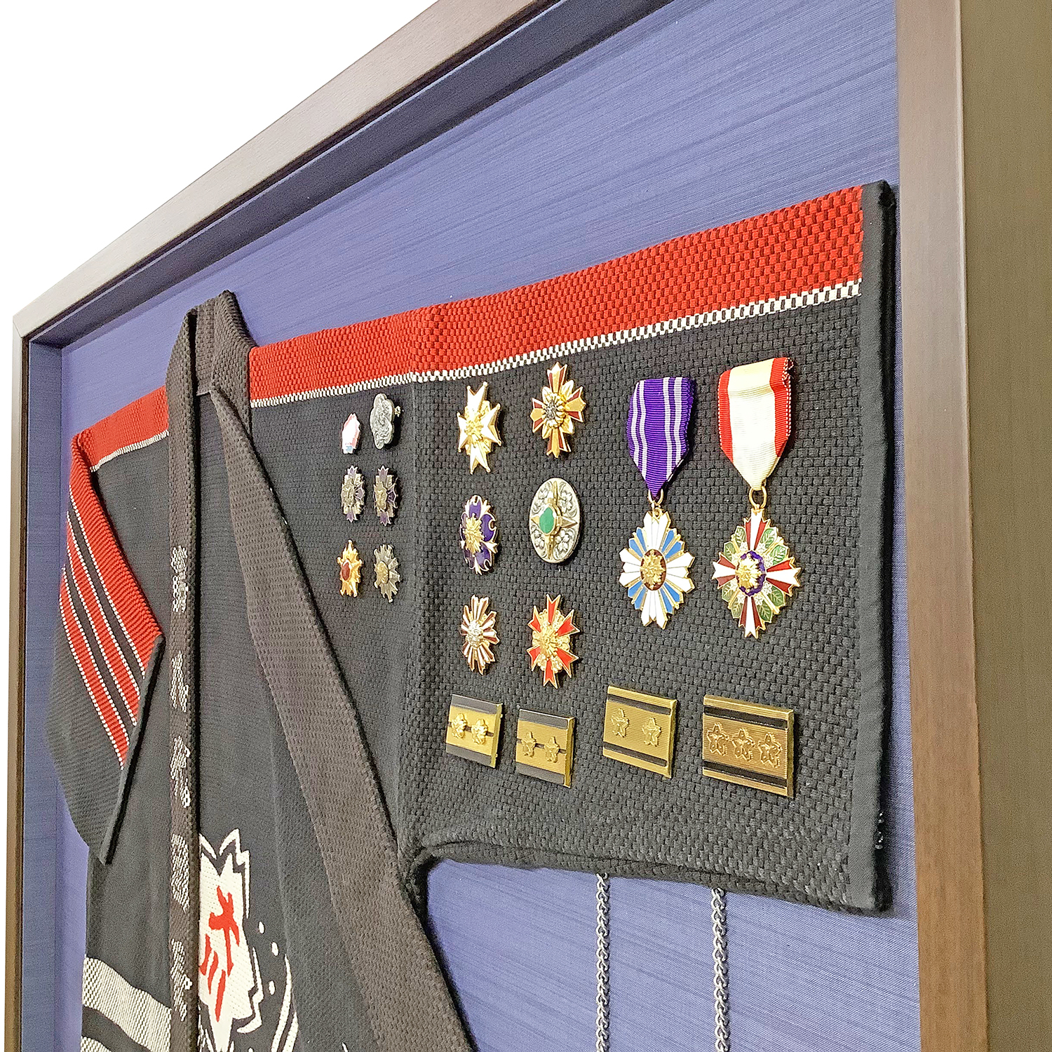 消防団のハッピ 内柄を見せて