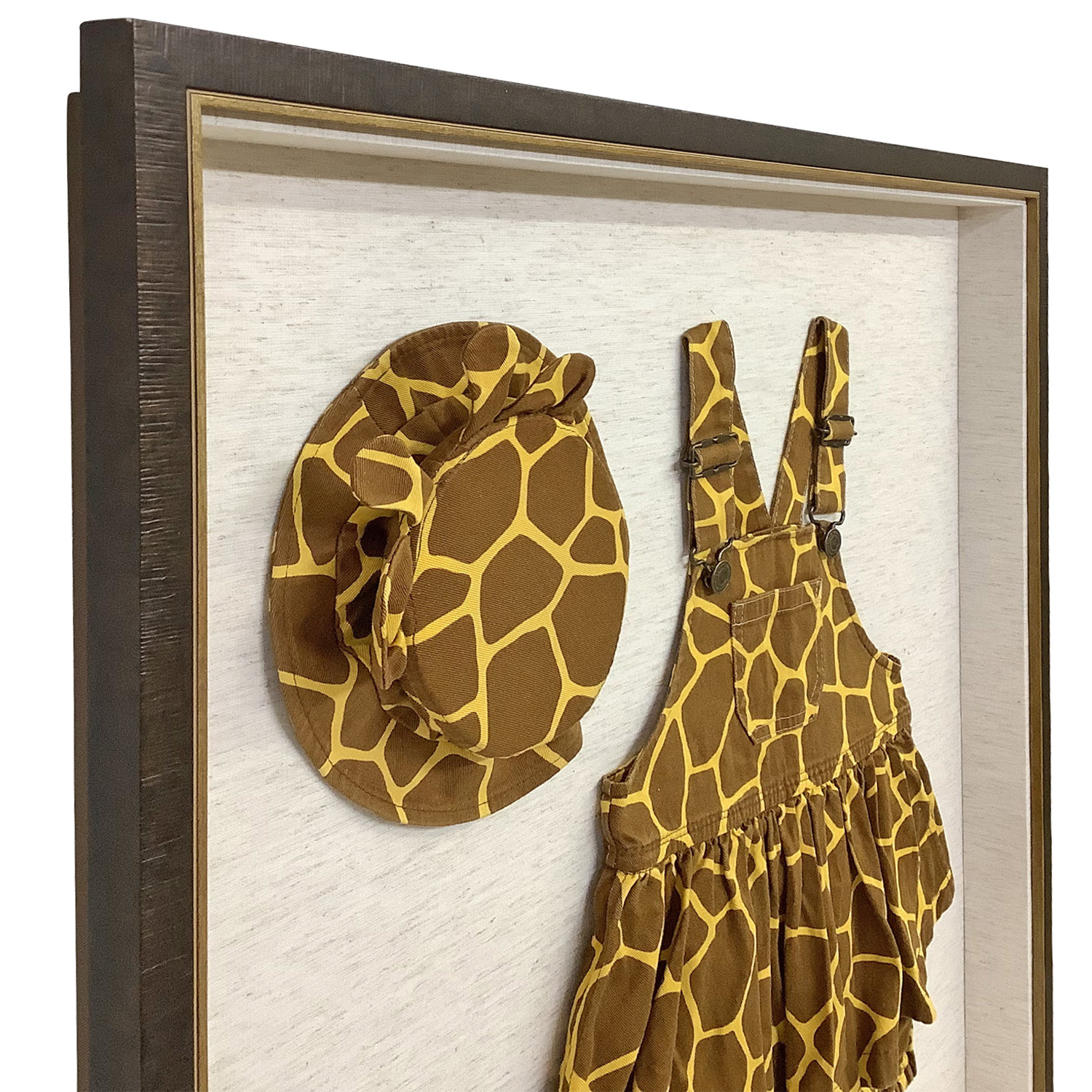 キリン柄の子供服とファーストシューズ