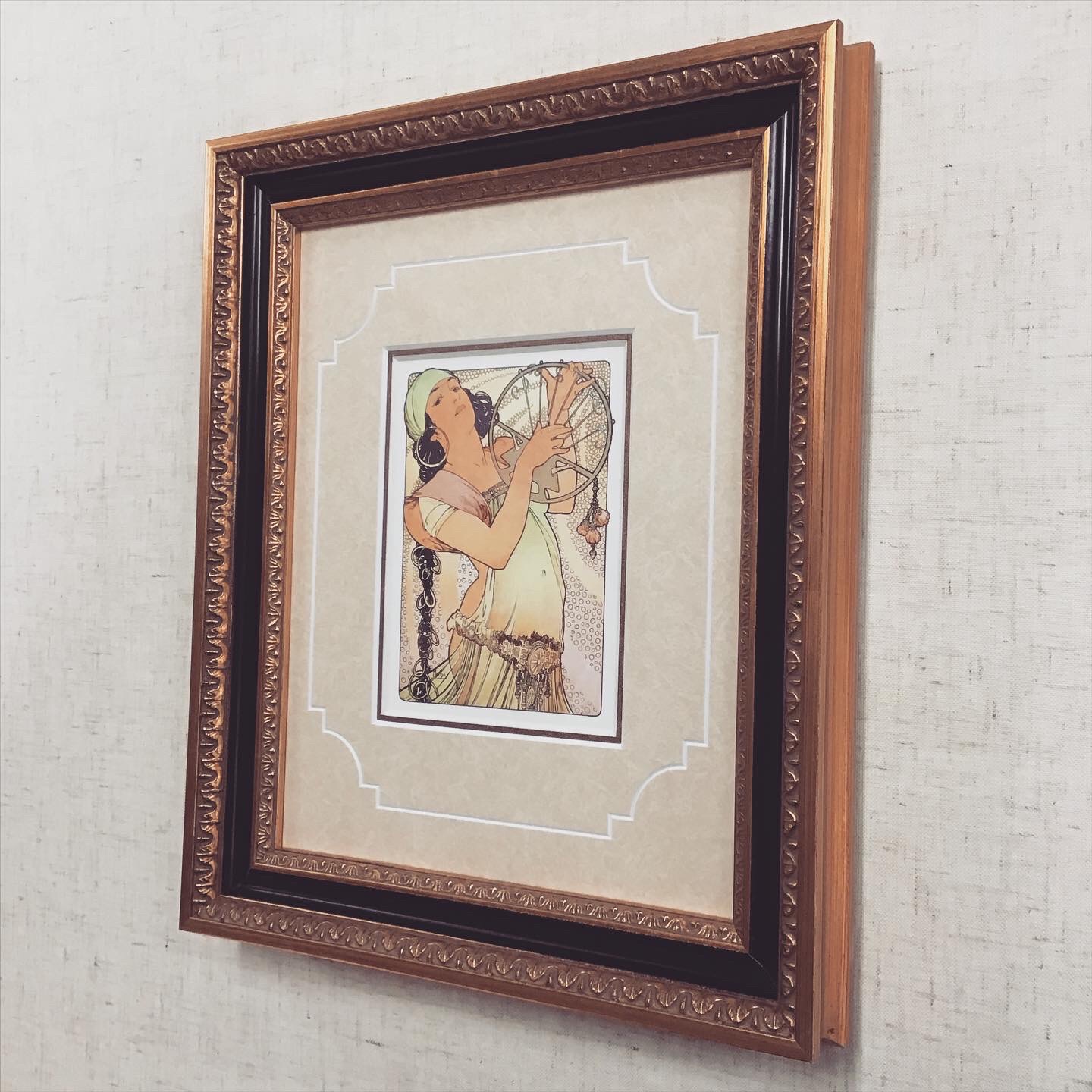  額縁のタカハシ松本店 2