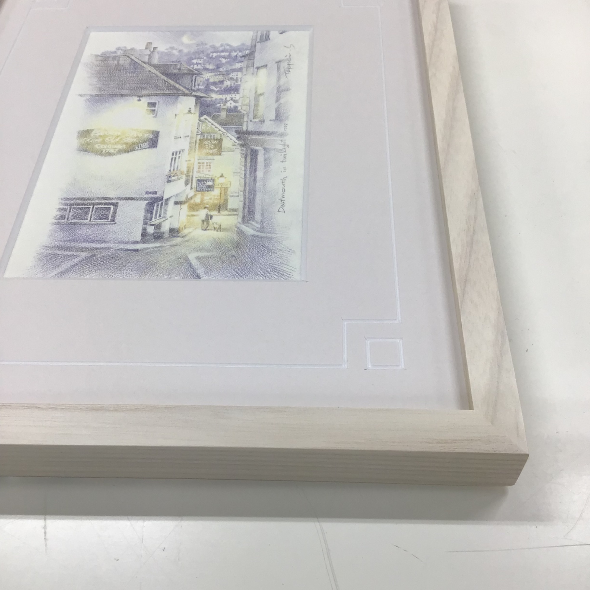  額縁のタカハシ松本店 3