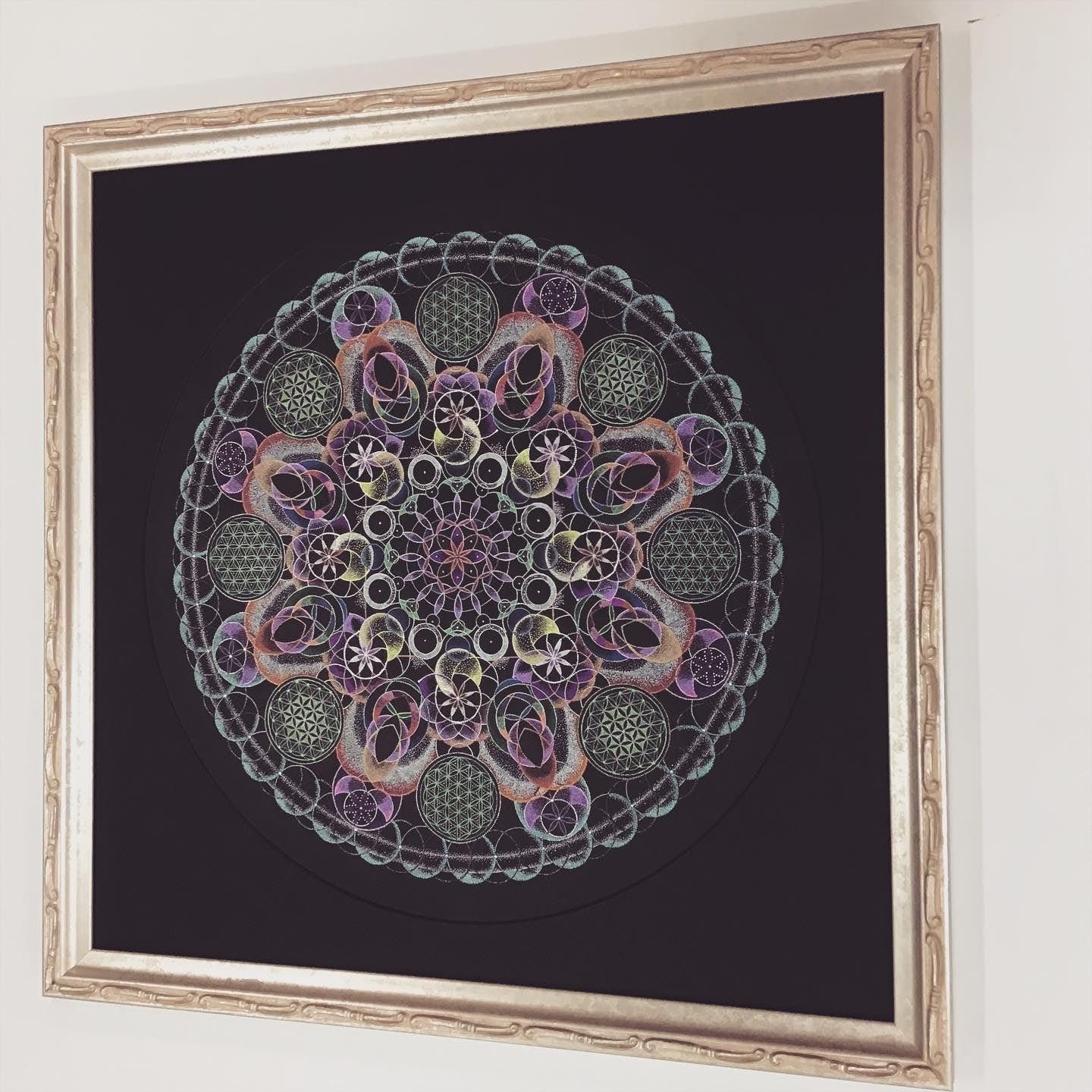  額縁のタカハシ松本店 2