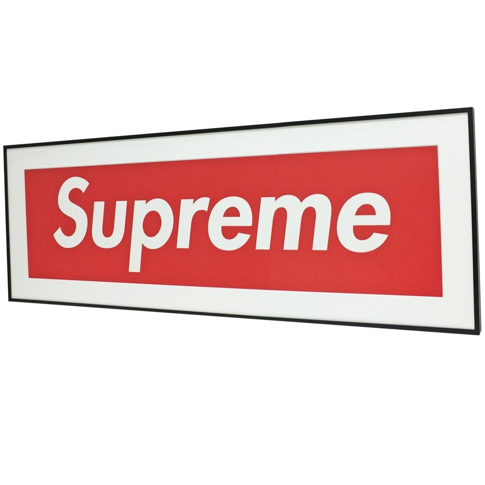Supreme ステッカー | 特大ステッカーを額縁に、シュプリームのロゴ