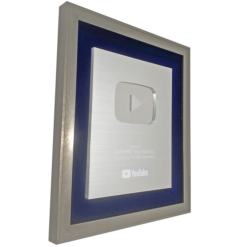 youtube 銀の楯 専用額 | youtube・シルバークリエイターの栄誉にふさわしい専用額